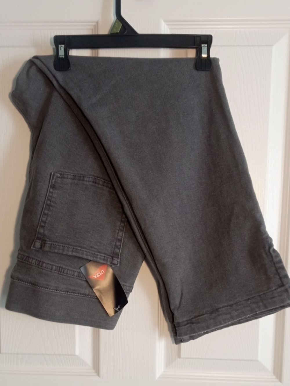 LOGO CROPPED BLACK DENIM